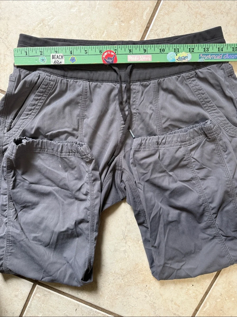 The North Face Yoga Waistband Charcoal Joggers Cropped Women’s Size M